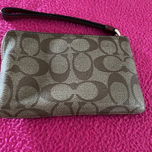 Coach Wristlet - Picture 2 of 4